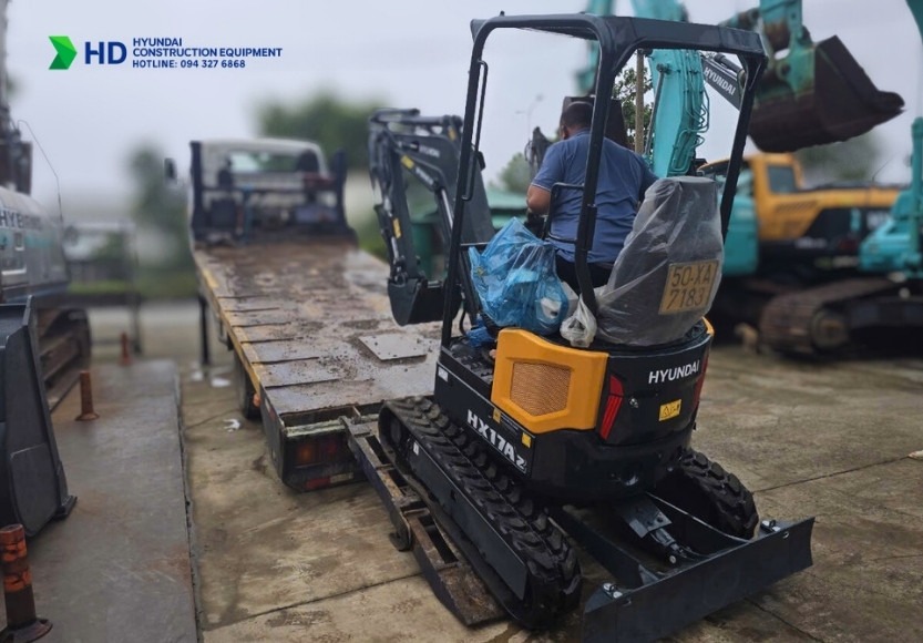 Máy xúc đào bánh xích Hyundai HX17AZ